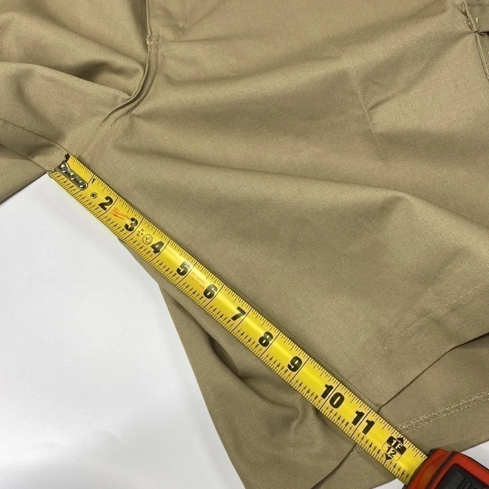Dickies Cargo Tan Work Shorts NWT Size 44